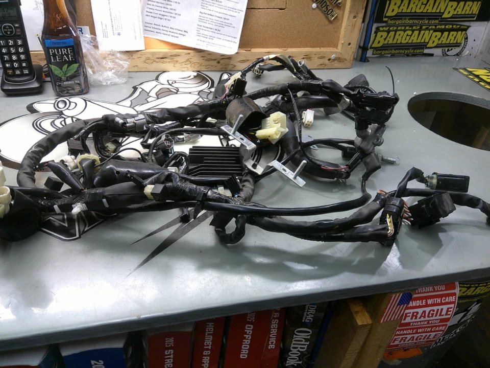 Arnés de cableado del motor principal Yamaha FZ6R 2009-2017 nuevo 36P-82590-00-00 Foto 3 de 3