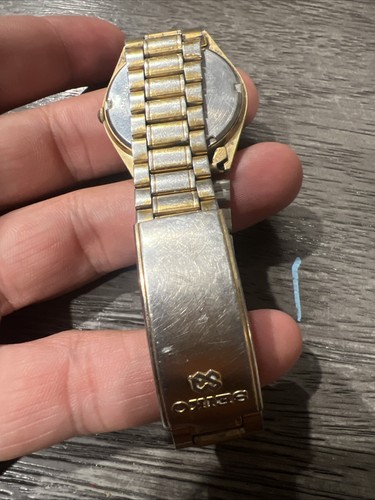Seiko Mickey Mouse Men's Gold Tone Watch - Needs Battery - mid condition - Picture 3 of 4
