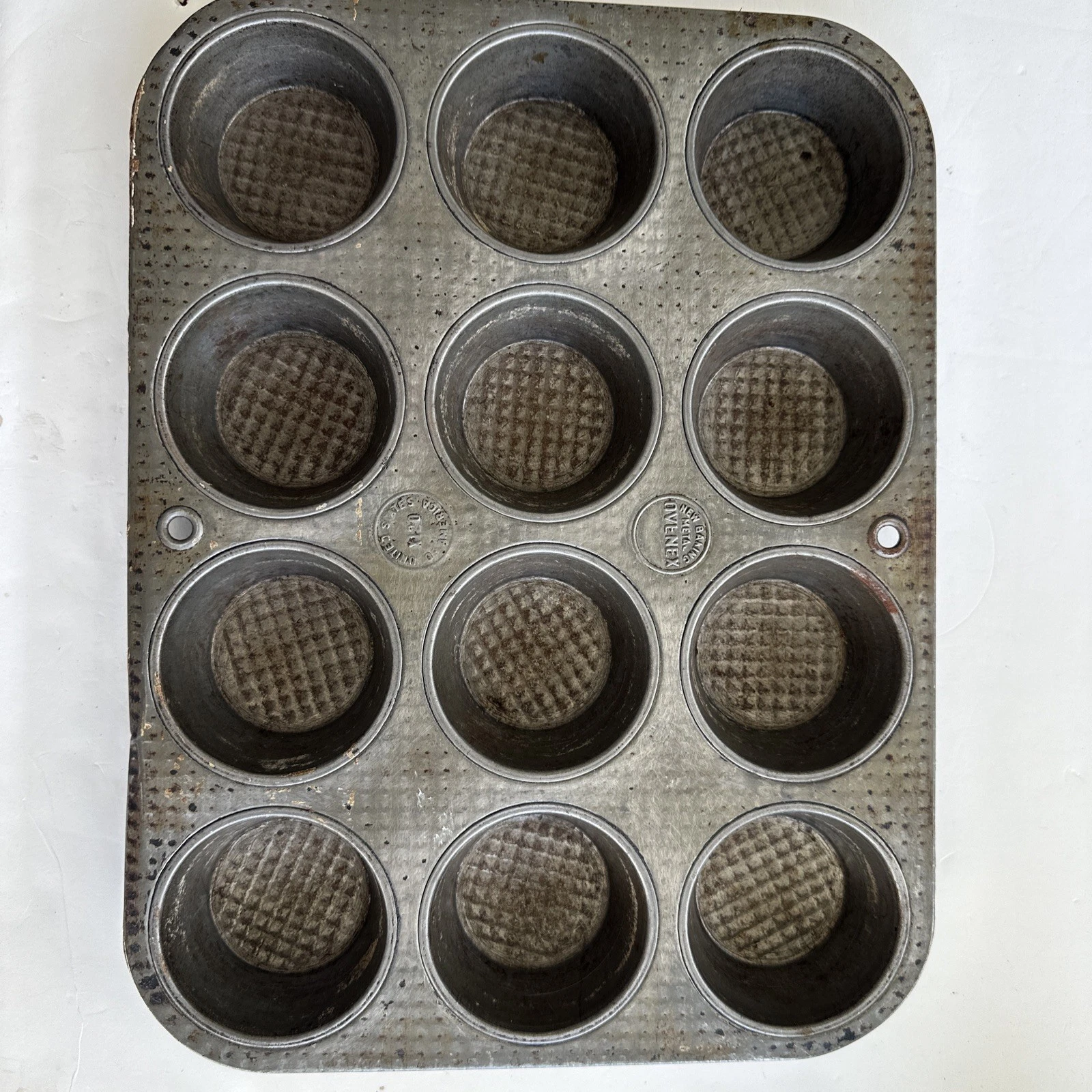 Vintage Ovenex Metal 12 Muffin Tin Cupcake Baking Pan X-120 Hammered Finish USA