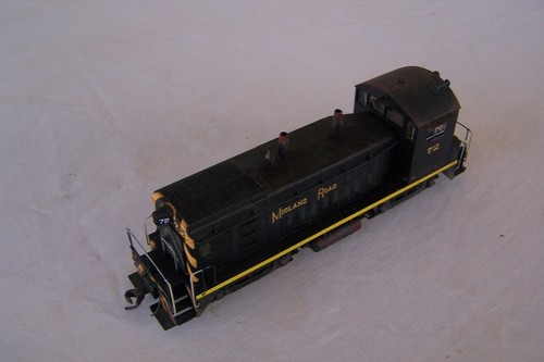 Allegheny Midland Road HO Scale SW9 Proto 2000 Powered Locomotive CUSTOM FINISH - Picture 9 of 18
