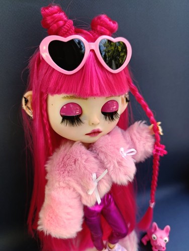 Custom Blythe Doll OOAK Pink Hair with Heart Glasses Jumpsuit Bulldog Toy - Picture 5 of 21