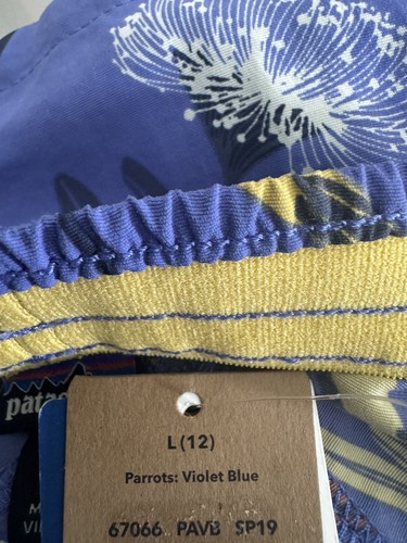 🦜New Rare Patagonia Tropical Bird Youth Large (12) Girls Shorts YL Blue Parrots - Picture 6 of 6