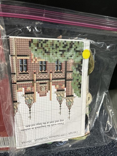 Vintage Cross-stitch Patterns-Kits- Holiday Themed- Two In Lot- Brand New - Picture 3 of 4