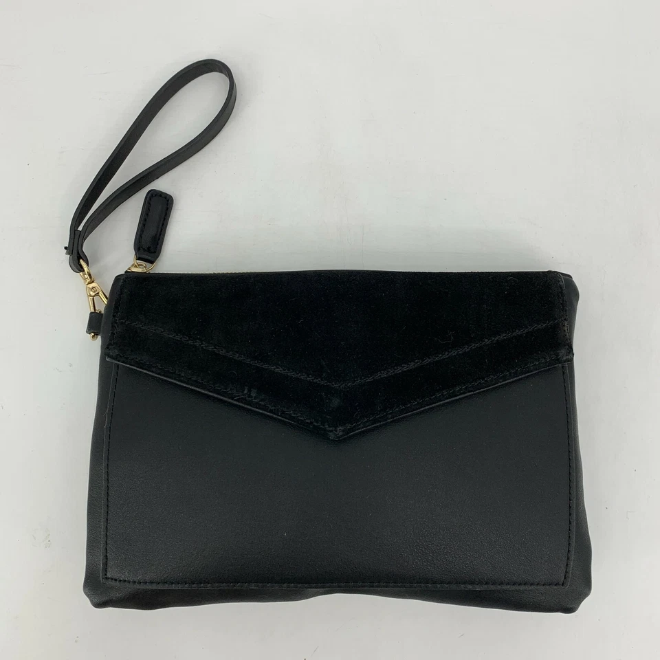 Bolso sin asas Sole Society negro plegable solapa forro estampado animal ribete de cuero de vaca Foto 2 de 4