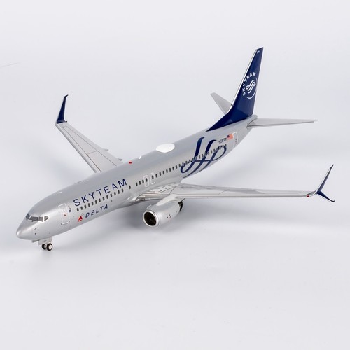 Delta Air Lines B737-800 N381DN "Skyteam Livery " 1:200 Scale NG Models 08013 - Bild 9 von 13