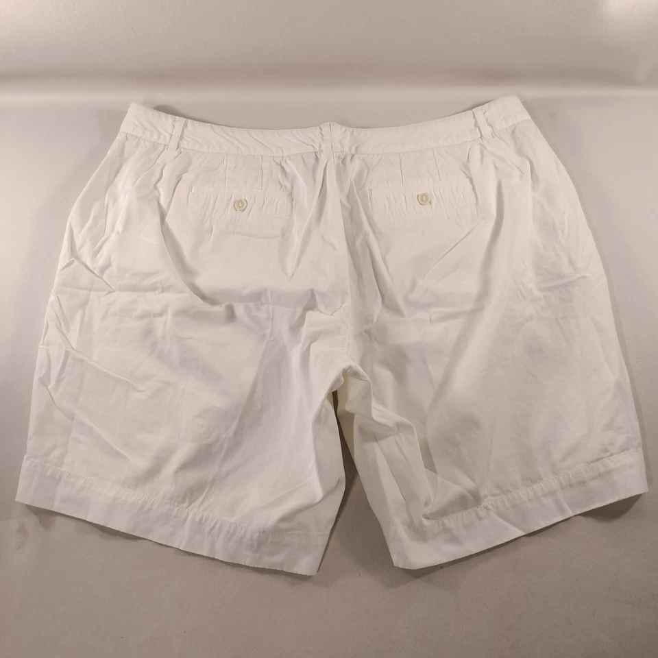 Dockers Flat Front White Khaki Chino Shorts Womens Size 22W - Image 2 of 4