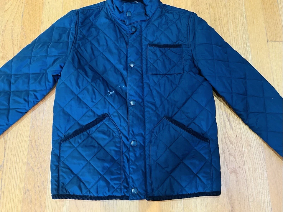 J. Chaqueta acolchada Crew Outerwear juvenil mediana azul marino bolsillos aislados Foto 2 de 4