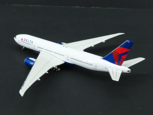 1:400 Gemini Jets GJDAL777A Die-Cast Delta Airlines Boeing 777-200LR Airliner - Picture 3 of 13
