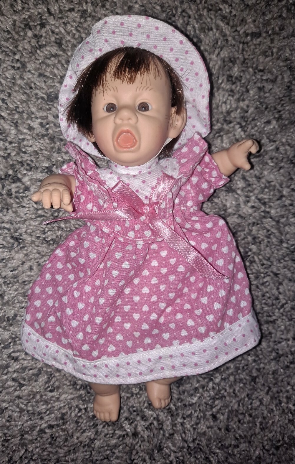 GIGO Toys Palm Pals Bean Bag Doll Expressions Girl Pink Hearts Dress