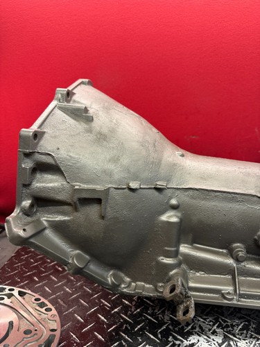 86-UP GM CHEVY TH400 CASE * NO INTERNALS* (HEAVY DUTY ) NO BOLTS DUST COVER - Picture 3 of 11