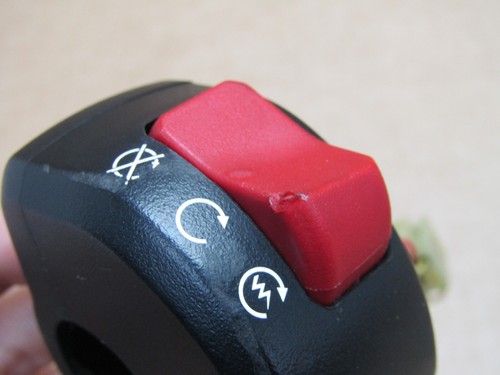 Triumph Speed Triple R 1050 2016 right switchgear (13917) - Picture 6 of 8