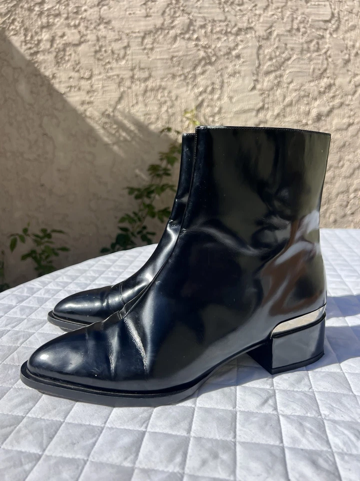 Botines VINCE Negro Yasmin Cuero Negro Placa Metálica Botín Talla 8.5 38.5 Foto 2 de 4