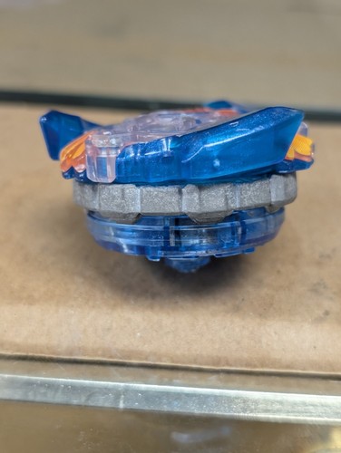 Hasbro Beyblade Burst Evolution Victory Valtryek V2 FREE SHIPPING!! - Picture 2 of 4