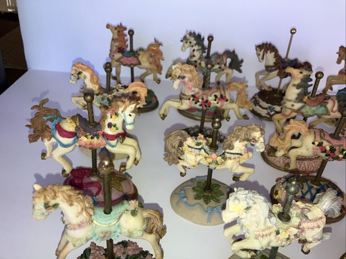 Lotto di 17 cavalli da giostra vintage collezione altezza 4 1/2 pollici - Foto 14 di 17