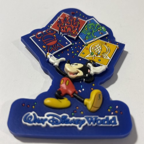 "Imán de vinilo para refrigerador Walt Disney World Mickey Mouse 4"" 3D" - Imagen 2 de 5