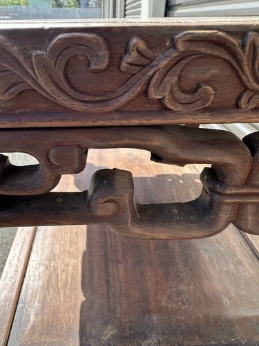 ANTICO TAVOLO CINESE IN LEGNO INTAGLIATO CON PIANO IN MARMO AS-IS - Foto 10 di 16