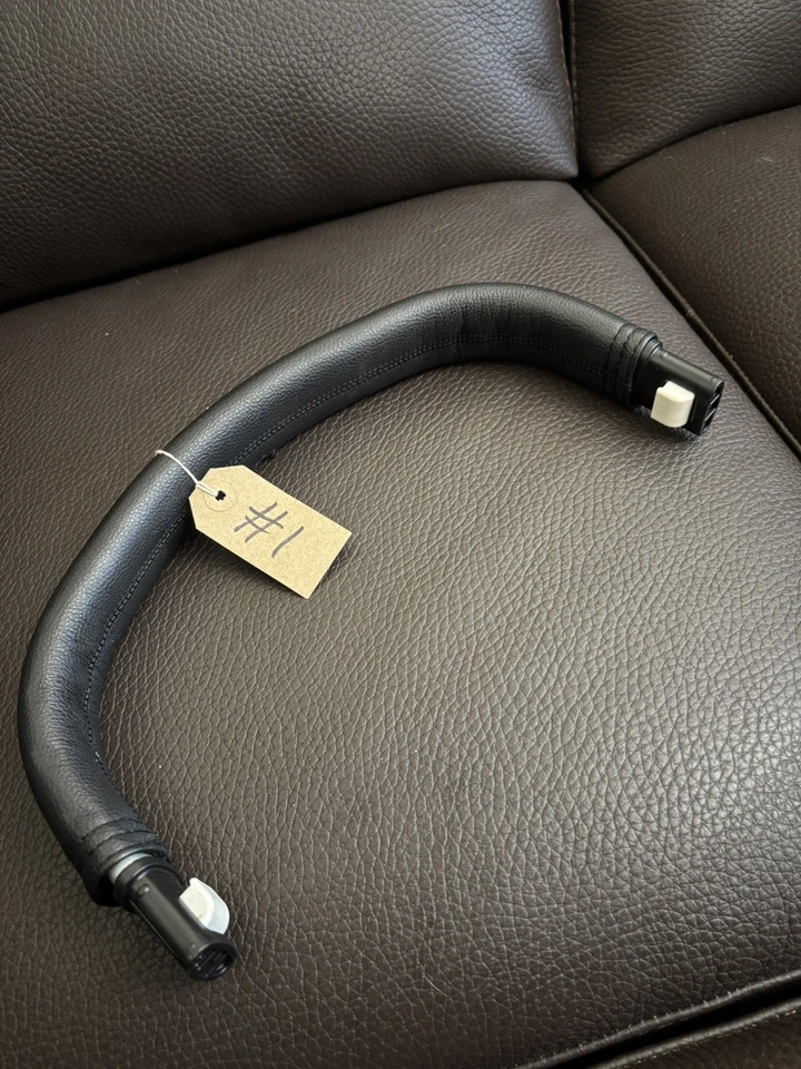 Bugaboo Donkey Carry Handle. Leather Look. Black. #1 - Image 3 of 3
