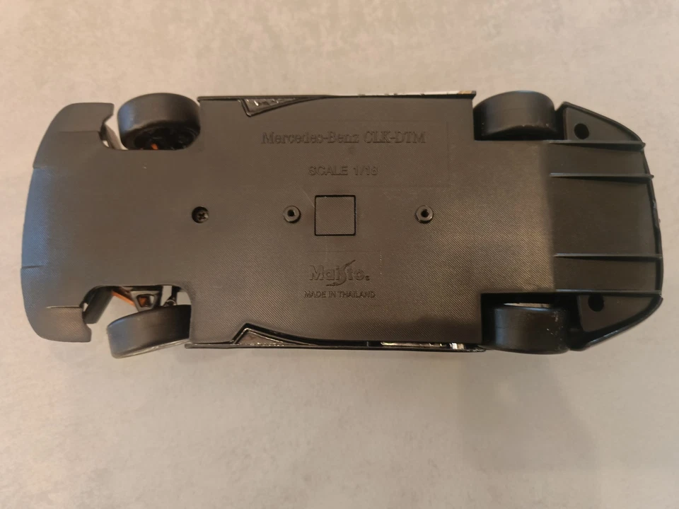 Maisto Mercedes Benz CLK WARSTEINER fassler DTM scala 1:18 - Immagine 4 di 4