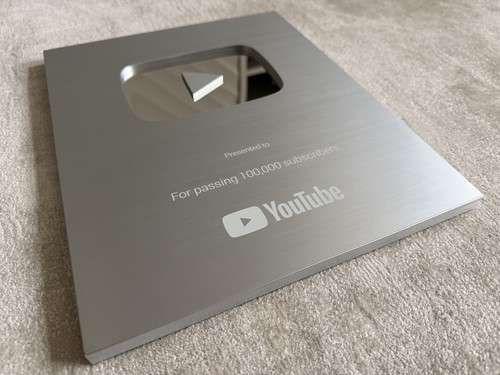 Original YouTube Silber Play Button - Bild 4 von 10