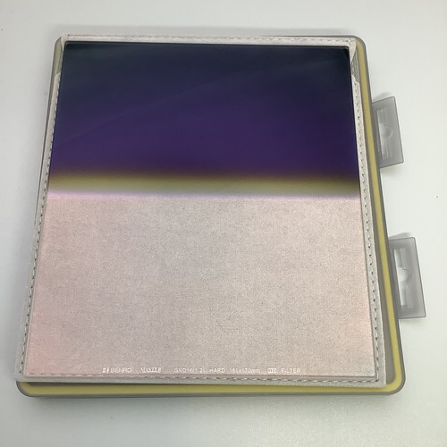 Benro Master 150x170mm 4-stop (GND16 1.2) Hard-edge Graduated ND Filter - Picture 5 of 5
