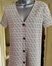 Mango~ Nice Short Sleeved V-Neck Mini Dress Workwear~Size S (UK 8)~VGC