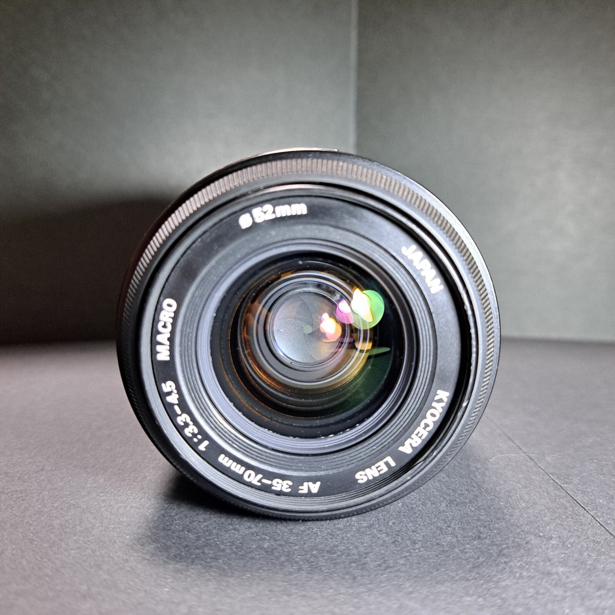 🐾[as is] Yashica Kyocera af 35-70 mm f/ 3.3-4.5 Macro Lens