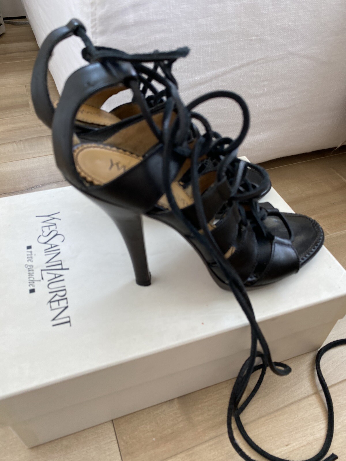 Sandalo Yves Saint Laurent Rive Gauche nero cinturino 38 (US 8)