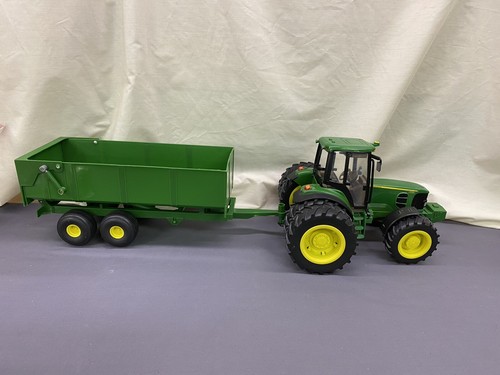 ERTL John Deere 7430 Tractor And Trailer Light/Sound Rear Duals 12” Tractor - Picture 2 of 12