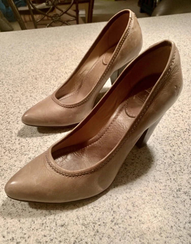 Mujer Frye ~ Tacones Regina Talla 8.5 Foto 3 de 4