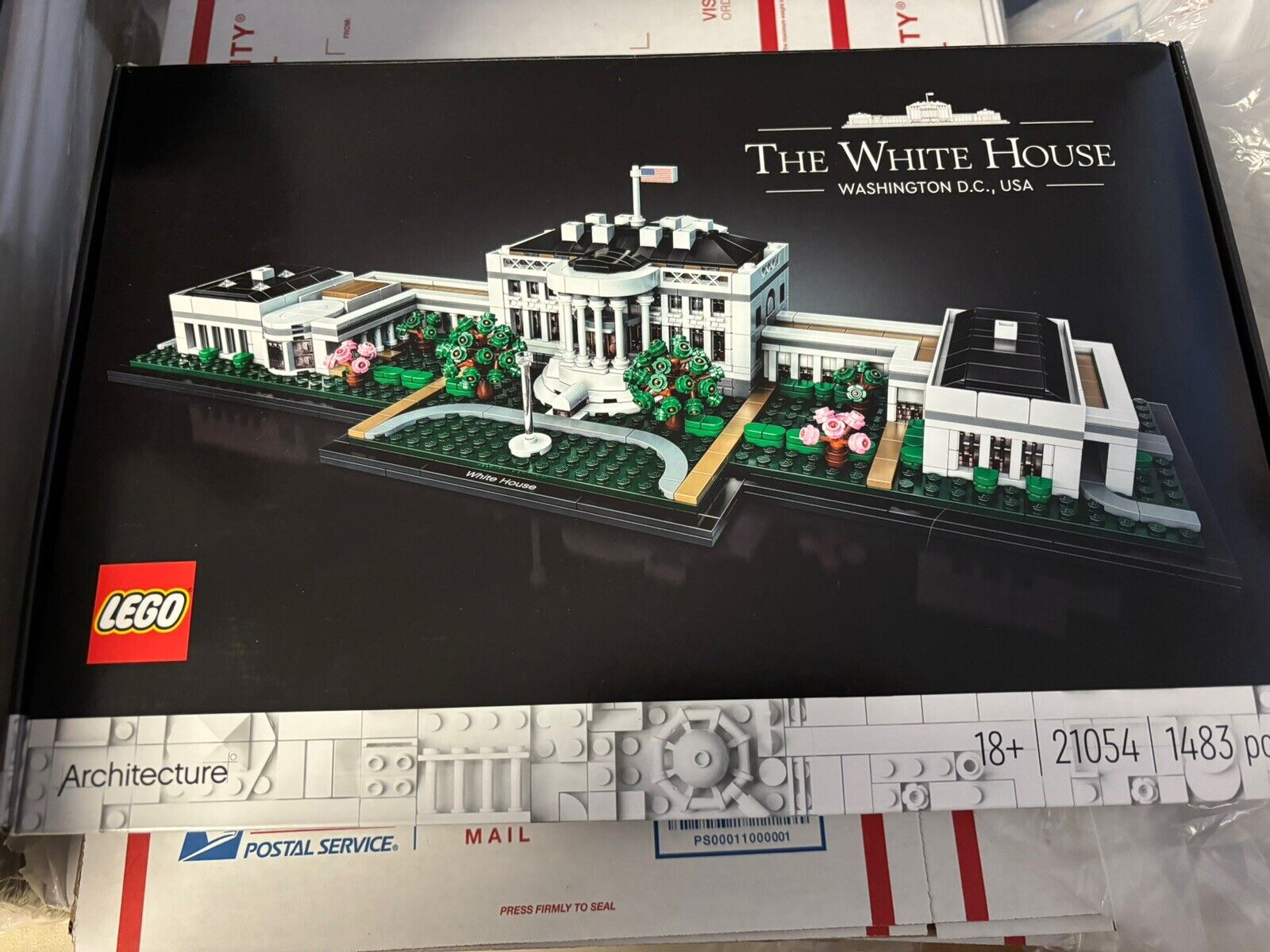 LEGO ARCHITECTURE: The White House (21054) | Retired | 100% Complete