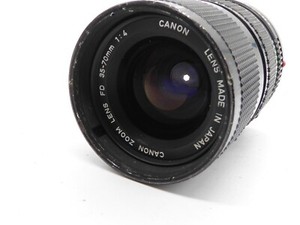 Canon 35-70mm f/4 Wide Zoom Lens - Canon FD Mount - optics clear fully tested