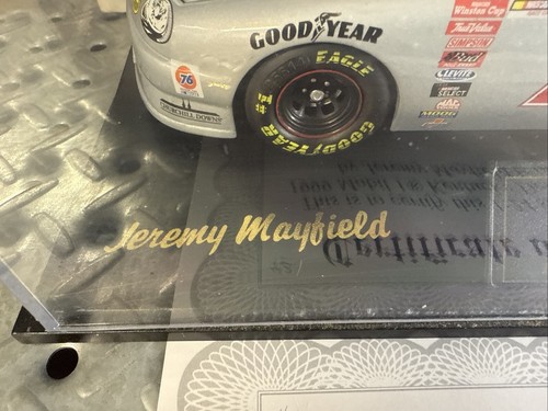 1999 Revell NASCAR #12 Jeremy Mayfield Mobil 1 125th Kentucky Derby Taurus 1:24 - Picture 6 of 16