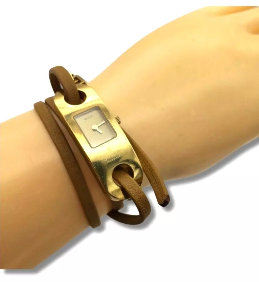 Montre bracelet Gucci 6100L bracelet cuir marron doré PILE NEUVE du Japon BNB