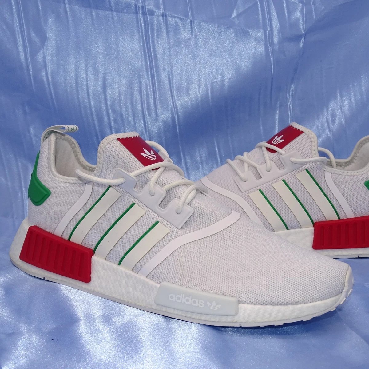 adidas gazelle silver green womens Adidas NMD XR1 Triple White main image 1