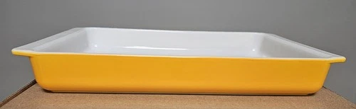 Vintage Pyrex 913 Flame Orange 9x13 Baking Dish White Interior USA 1970s