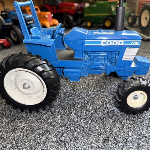 Ford 7710 Tractor Toy Die Cast