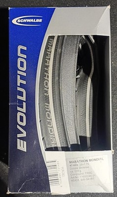 Schwalbe Marathon Plus 47-622 (28 x 1.75) Wire Clincher Endurance Smart Guard...