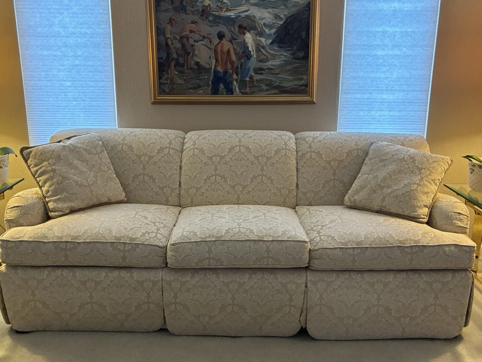 老式Hickory-Fry沙发,Love座椅和侧椅 — 第 2/4 张图片