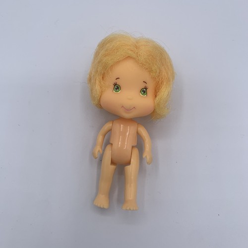 "Muñeca Bandai 2002 Strawberry Shortcake Apple Dumplin Berry Sweet Sisters 2002" - Imagen 1 de 6