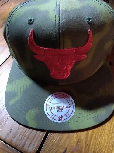 Mitchell & Ness Camo Chicago Bulls Hat/Cap - Adjustable - Picture 2 of 8
