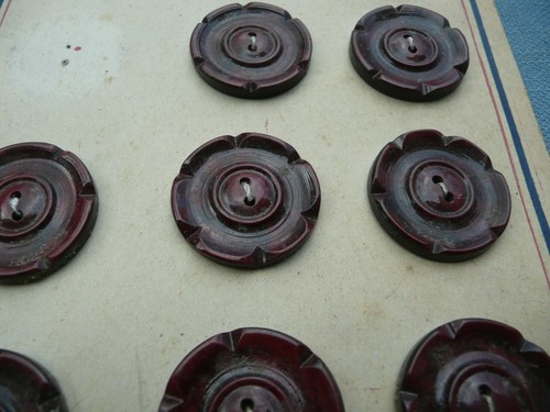 9 boutons anciens en bakélite époque 1930/1940 - Picture 2 of 2