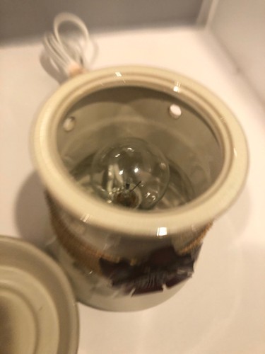 Authentic Scentsy Roselyn Wax Premium Warmer Tan Burlap Rose Retired - Picture 4 of 4