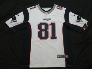 aaron hernandez jersey