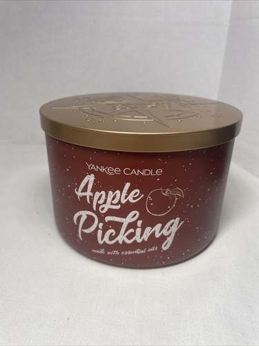 Yankee Candle 3-Wick 18 oz Apple Picking Essential Oils RARE VHTF