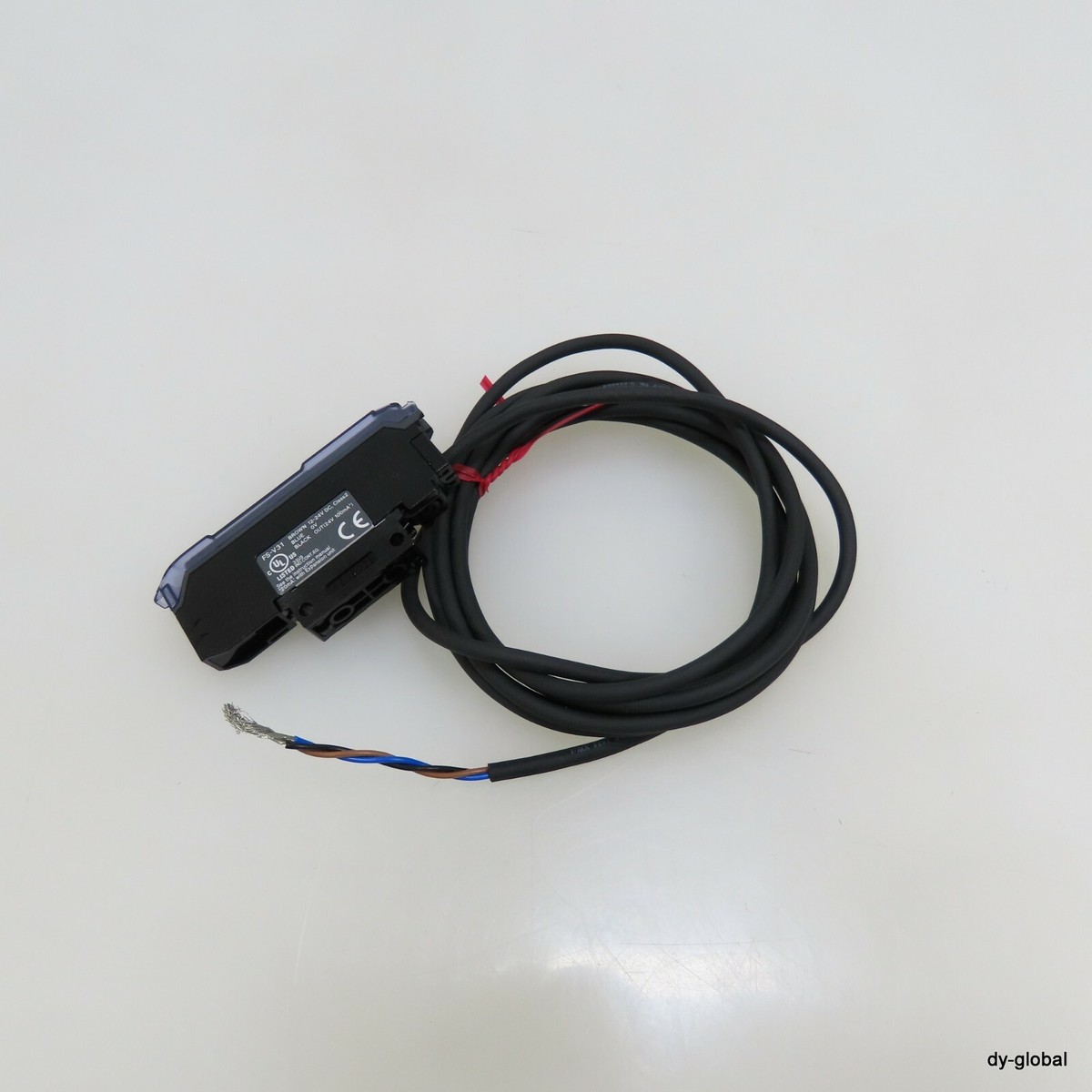 KEYENCE NNB FS-V31 Fiber AMP Cable Type NPN SEN-I-1100=7C44