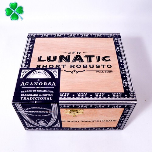 Caja de cigarros de madera Lunatic Short Robusto Habano 6,5" x 5,5" x 3,5" - Imagen 9 de 10
