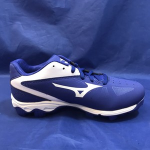white mizuno molded cleats