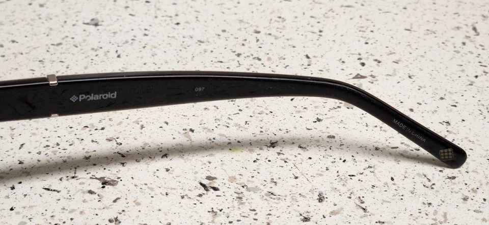 Marcos de lentes negros Polaroid PLD4919/S usados bonitos algunos de desgaste Foto 4 de 4