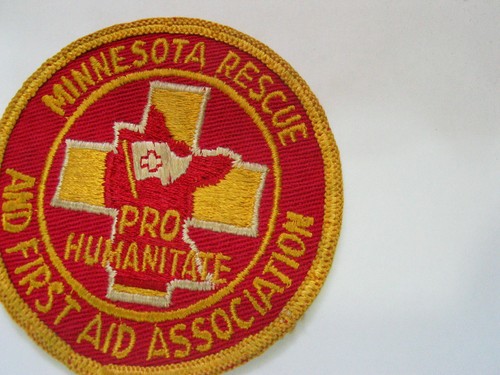 Minnesota Rescue Pro Humanitate And First Aid Association Patch Rare Collectible - Picture 3 of 3
