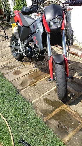 BMW G650 X Country CRASH MUSHROOMS REAR AXLE SLIDERS BUNGS BOBBINS NEW S11T - Picture 8 of 8